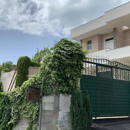 Vila Gjergji Durrës Exterior foto